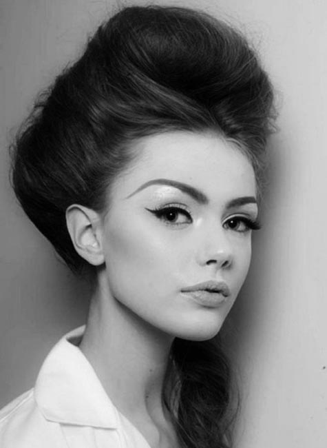 1960s Hairstyles for Women - Bouffant & Beehive Look