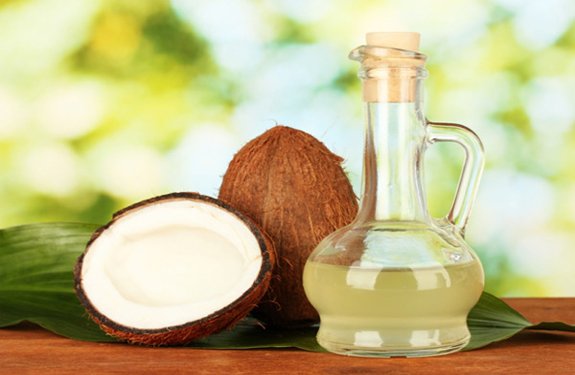 Natural ways to treat hair loss with Coconut oil
