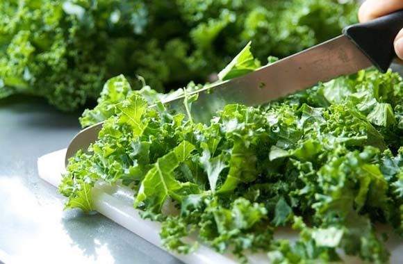 Leafy Green Veggies for hair protection