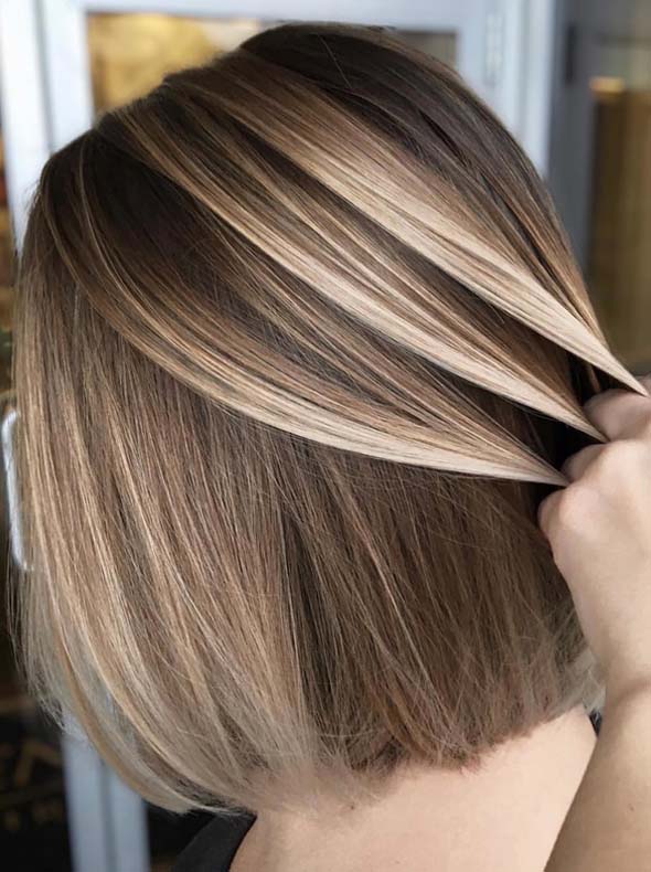 Blonde Balayage Hair Color Contrasts in 2018