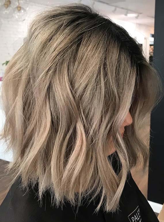 Messy Waves with Short Bob Haircuts for 2018
