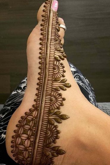 Perfect Feet Henna Design for 2019