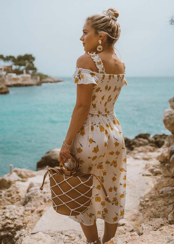 Adorable Summer Dresses Ideas to Wear in 2019