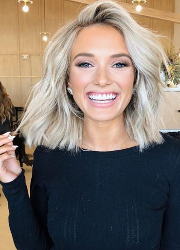 Fantastic Medium Blonde Haircuts to Show Off in 2020