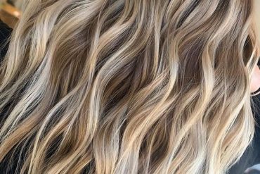 Honey Blonde Balayage Hair Colors and Hairstyles for 2020