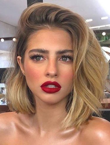 Medium Bob Haircuts with Blonde Highlights for Women 2020