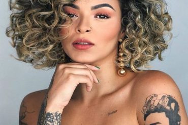 Stunning Ideas of Short Curly Haircuts for 2020