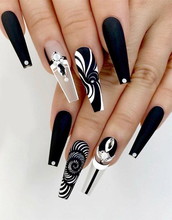 Most Awesome & Unique Nail Ideas for your Finger