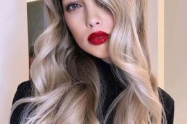 Super Cool Blonde Highlights & Style for 2020