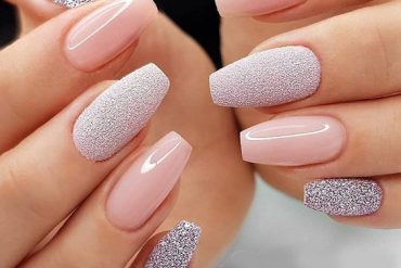 Wonderful & Charming Manicure Ideas for Your Finger