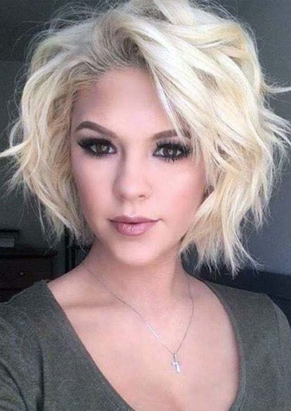 Short Blonde Haircuts for Women to Sport in 2020