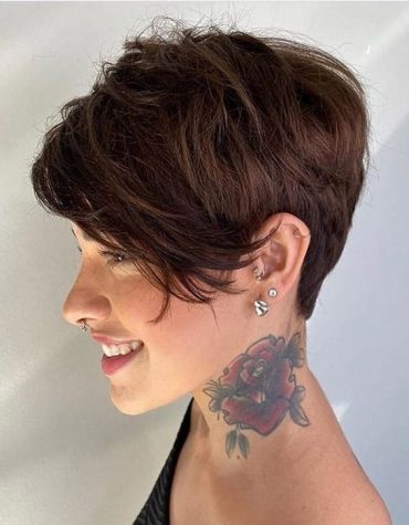 Bold Style of Short Pixie Haircut to Copy Now