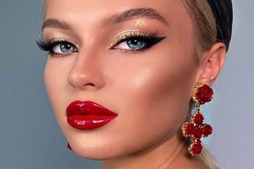 Adorable Style of Makeup Looks for Classical Style