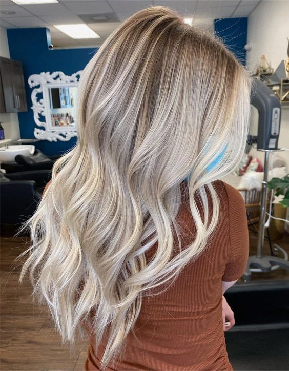 Dazzling Style of Blonde Balayage Hair Color for Glamorous Look