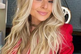 Graceful Paradise Blonde Highlights for Long Hair In 2021