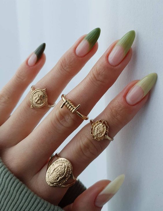 Green Trendy Nails Style for Your Finger
