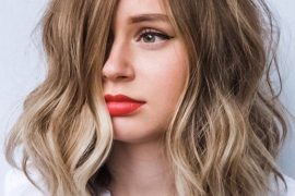 Fresh Look of Textured Lob Haircuts for Girls