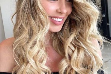 Trendy Curls for Long Blonde Hair Styles