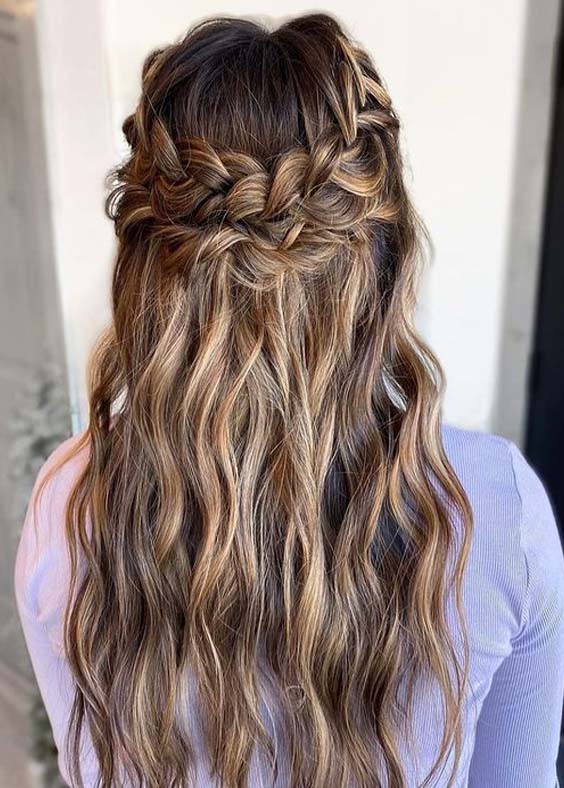 Beautiful Half Up Wedding Hairstyles to Show Off