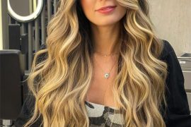 Long Blonde Hair Color Style to Copy Now