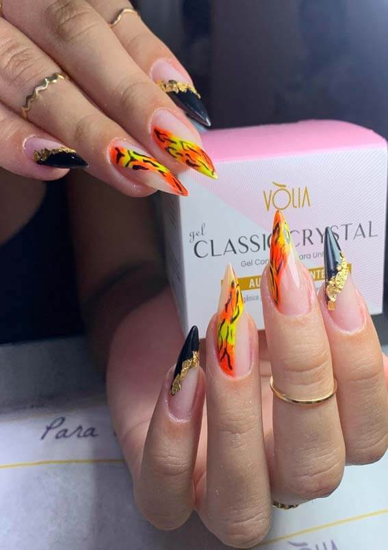 Perfect Stiletto Nail Arts and Designs to Follow