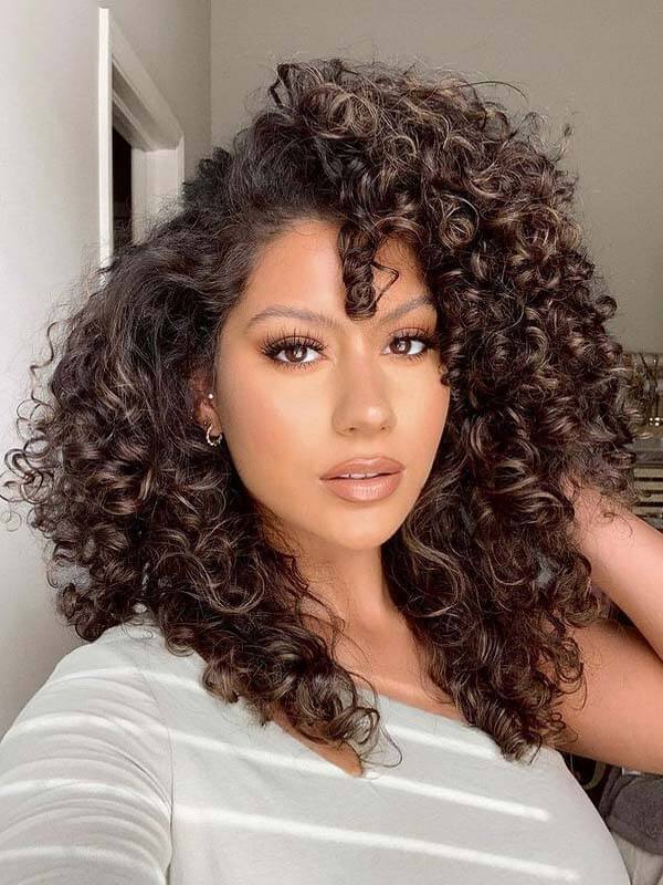 Elegant Curly Hair Styles and Cuts for Girls