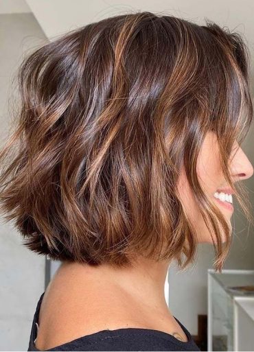 Amazing Short Bob Haircuts and Brunette Highlights