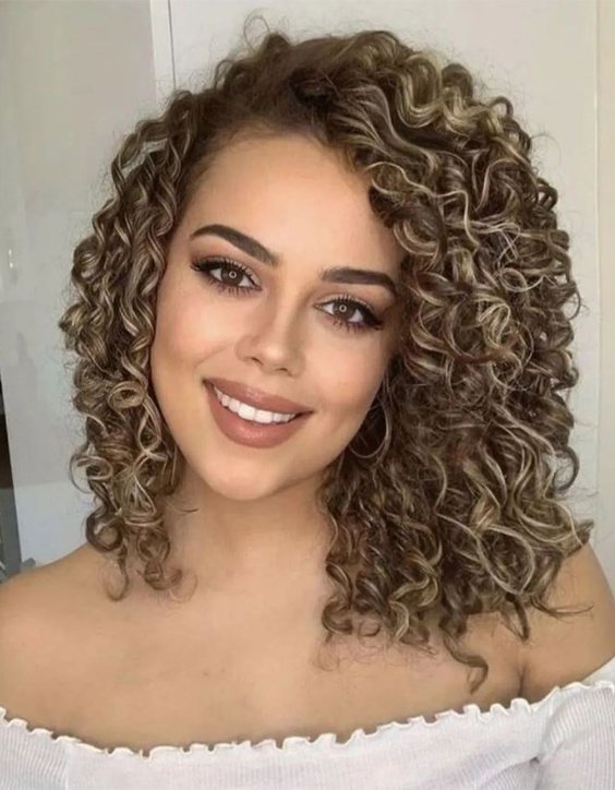 Medium Curly Haircuts to Follow Now