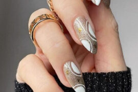 Almond Shape Winter Nail Art