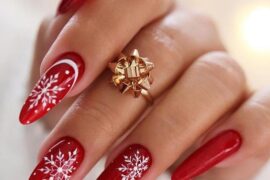 Christmas Cute Nails Style to Follow Now
